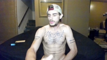 Willyt98  12-08-2021 video Flash feet